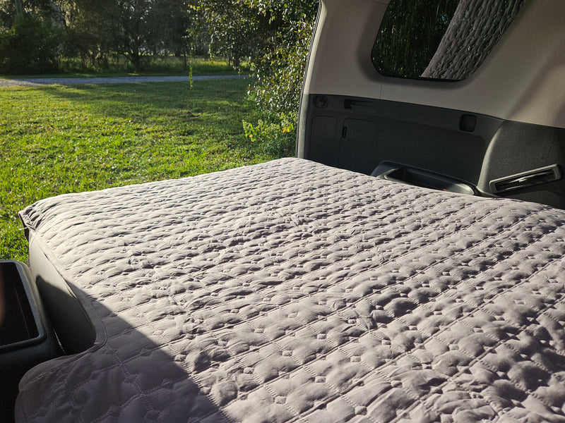 Load image into Gallery viewer, 4Runner Vehicle Air Mattress + Fitted Sheet
