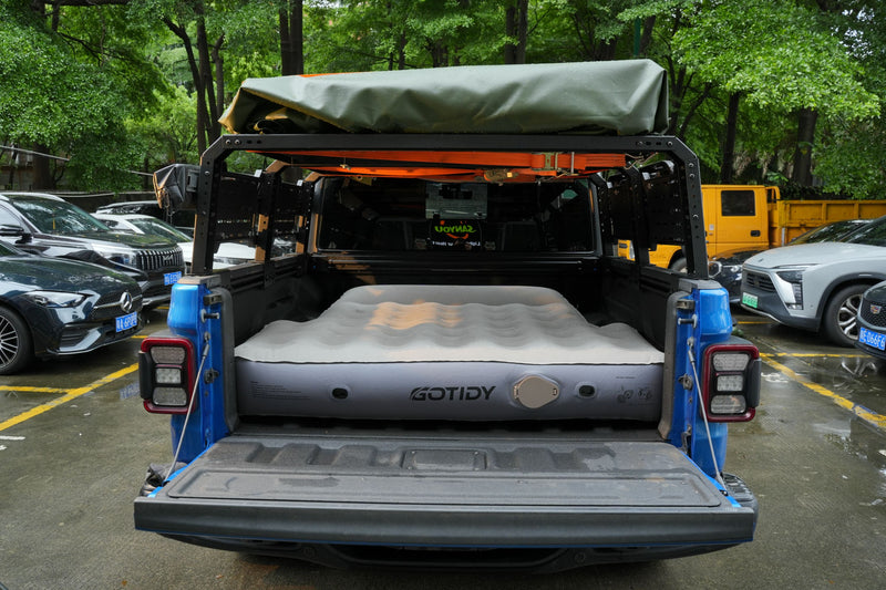 Load image into Gallery viewer, Jeep Gladiator Air Mattress With Extension Modules
