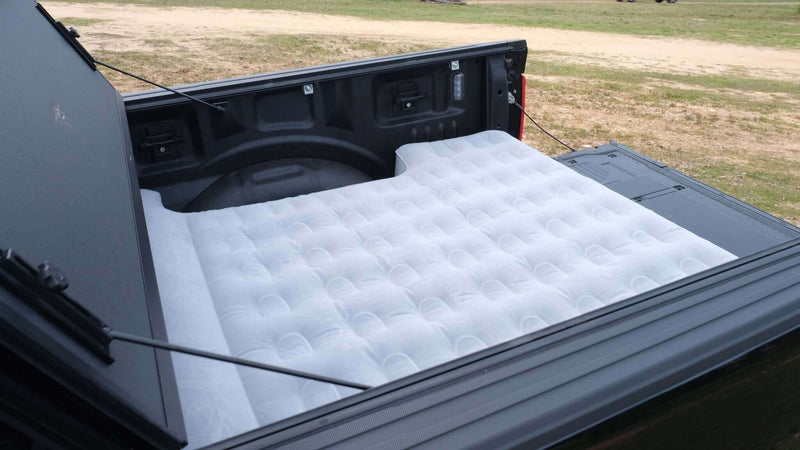 Chargez l&#39;image dans la visionneuse de la galerie, 5.5-5.8ft  Truck Bed Mattress for Ford F150, Ram 1500 Dorge Ram and More, Tailgate Extension, Rechargeable Air Pump
