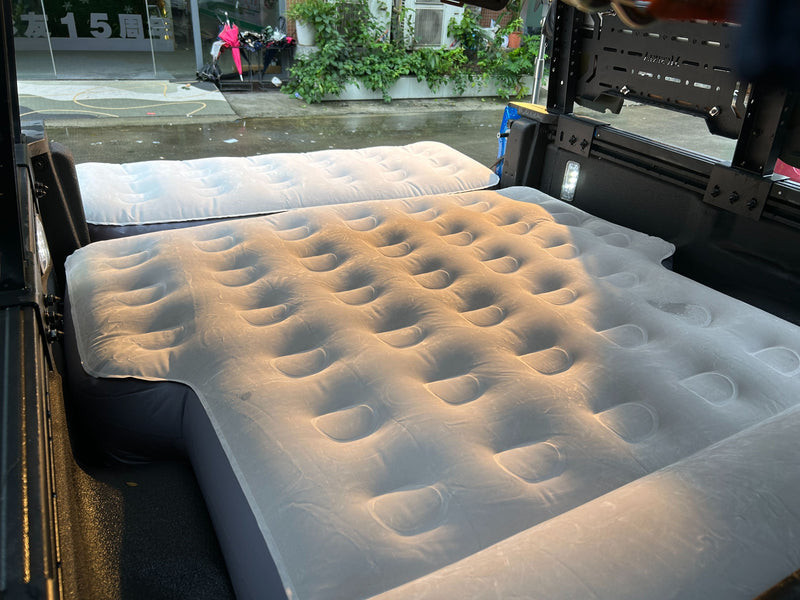 Load image into Gallery viewer, Jeep Gladiator Air Mattress With Extension Modules
