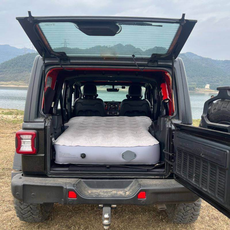 Load image into Gallery viewer, Jeep Wrangler JL Air Mattress
